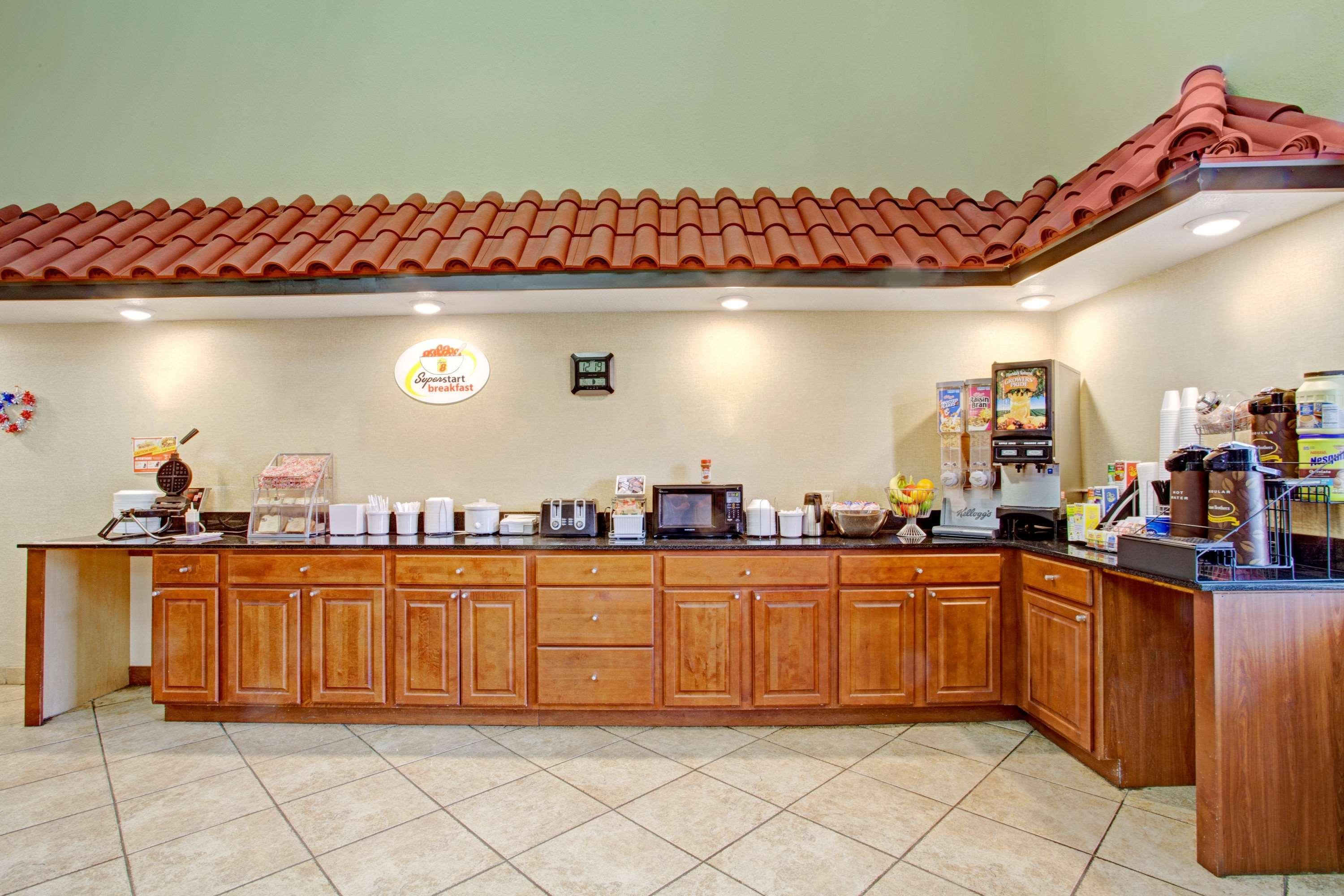 Super 8 By Wyndham Forrest City Ar Exterior foto